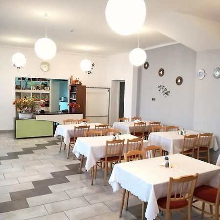 Klimczoka 6 Hostel Катовице Екстериор снимка