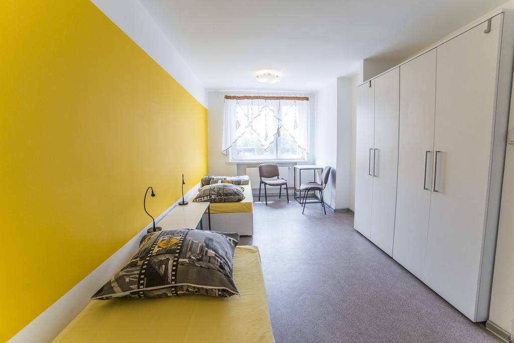 Klimczoka 6 Hostel Катовице Екстериор снимка