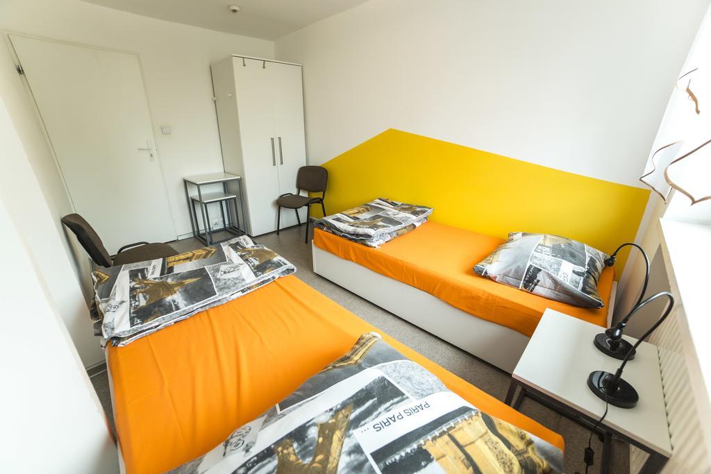 Klimczoka 6 Hostel Катовице Екстериор снимка