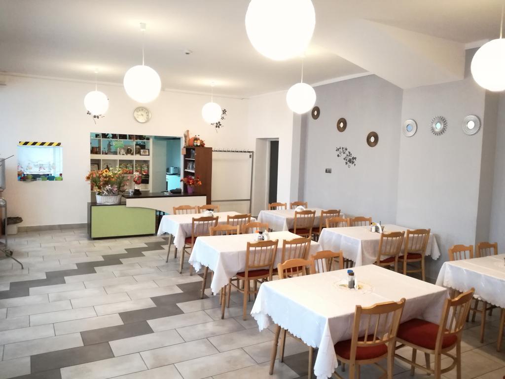 Klimczoka 6 Hostel Катовице Екстериор снимка